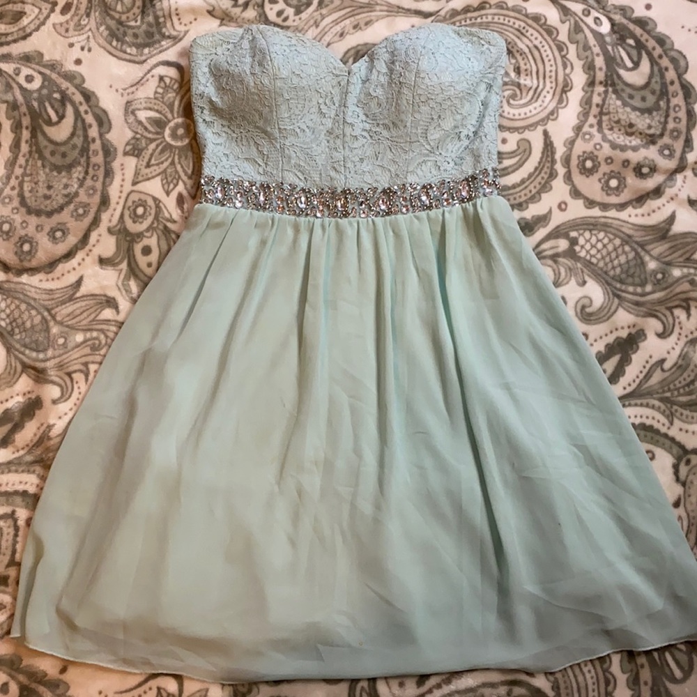 Strapless dress